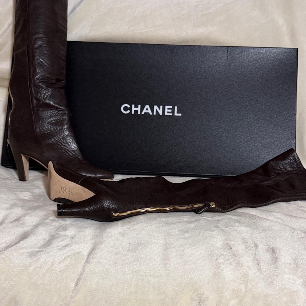 CHANEL Dark Brown Heeled Boots